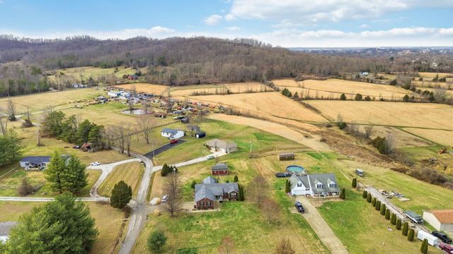 110 Fentress Spur Rd, Berea, KY 40403