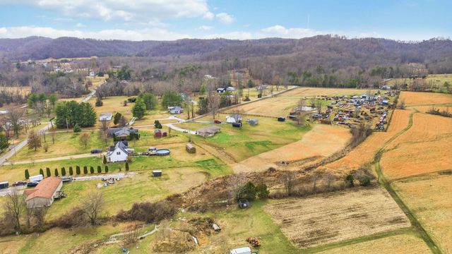 110 Fentress Spur Rd, Berea, KY 40403