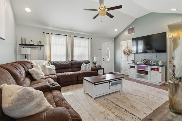 110 Fentress Spur Rd, Berea, KY 40403