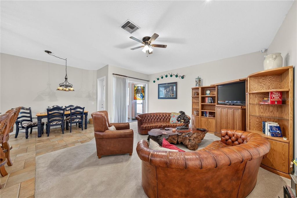 Image 12 of property listing at 2335 FOREST CLUB DRIVE, Orlando, FL 32804