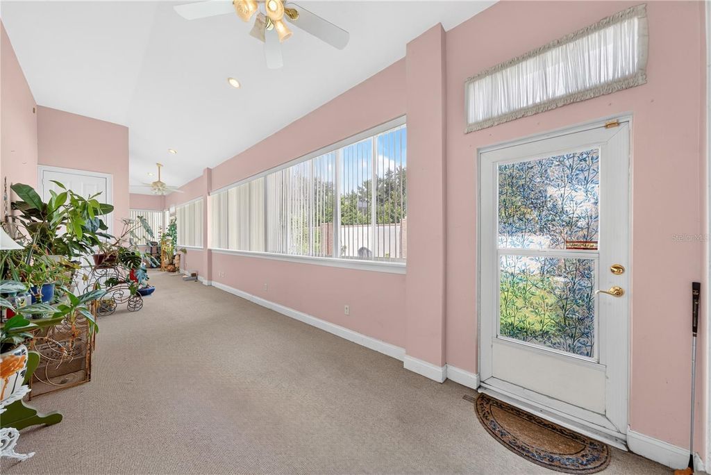 Image 21 of property listing at 2335 FOREST CLUB DRIVE, Orlando, FL 32804