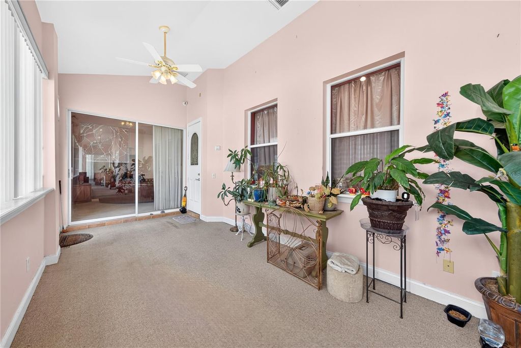 Image 22 of property listing at 2335 FOREST CLUB DRIVE, Orlando, FL 32804