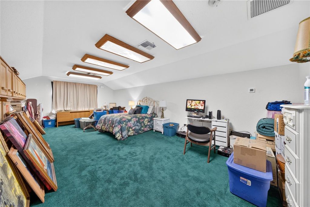 Image 35 of property listing at 2335 FOREST CLUB DRIVE, Orlando, FL 32804