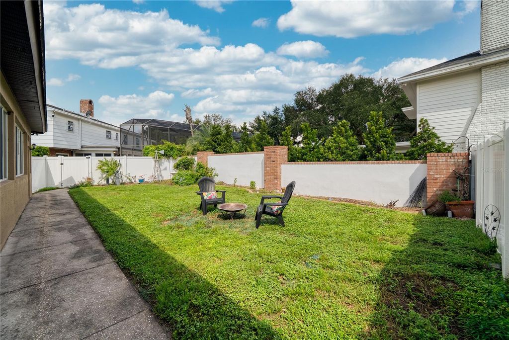 Image 36 of property listing at 2335 FOREST CLUB DRIVE, Orlando, FL 32804