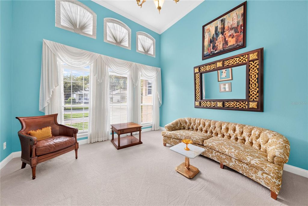 Image 5 of property listing at 2335 FOREST CLUB DRIVE, Orlando, FL 32804