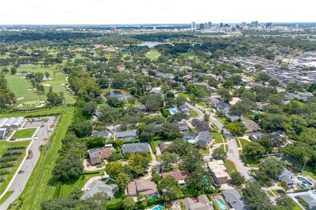 Image 43 of property listing at 2335 FOREST CLUB DRIVE, Orlando, FL 32804