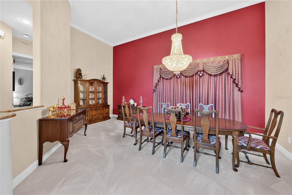 Image 8 of property listing at 2335 FOREST CLUB DRIVE, Orlando, FL 32804