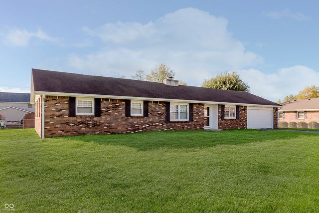 949 Hickory Lane, New Castle, IN 47362