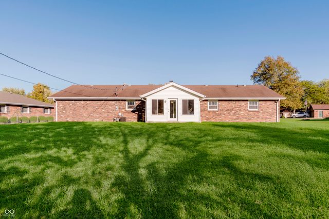 949 Hickory Lane, New Castle, IN 47362