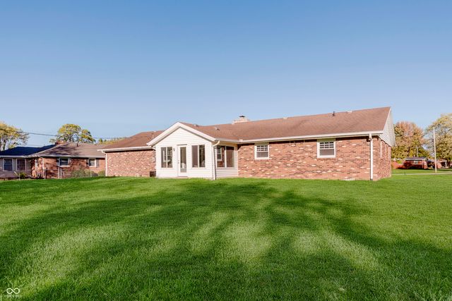 949 Hickory Lane, New Castle, IN 47362