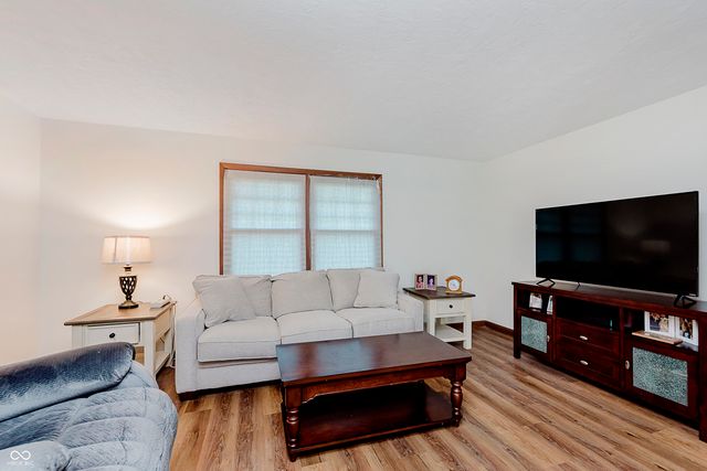 949 Hickory Lane, New Castle, IN 47362