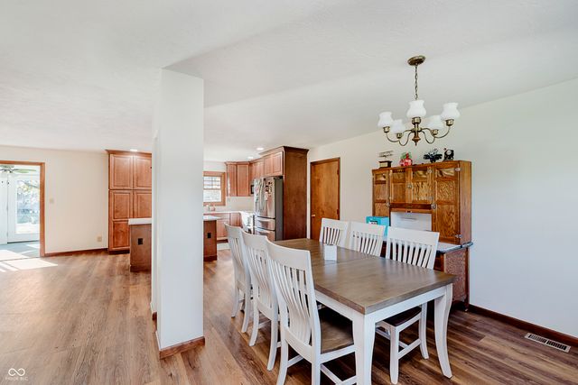 949 Hickory Lane, New Castle, IN 47362