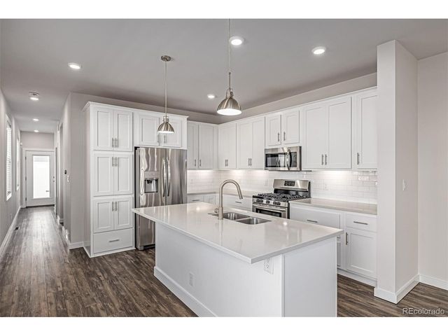 2858 S Delaware St, Englewood, CO 80110