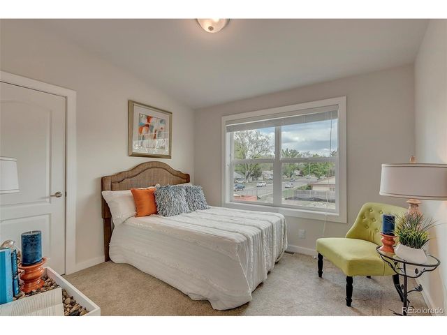 2858 S Delaware St, Englewood, CO 80110
