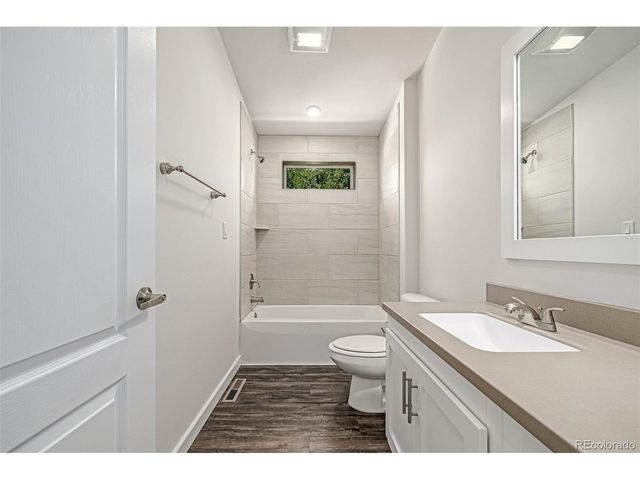 2858 S Delaware St, Englewood, CO 80110