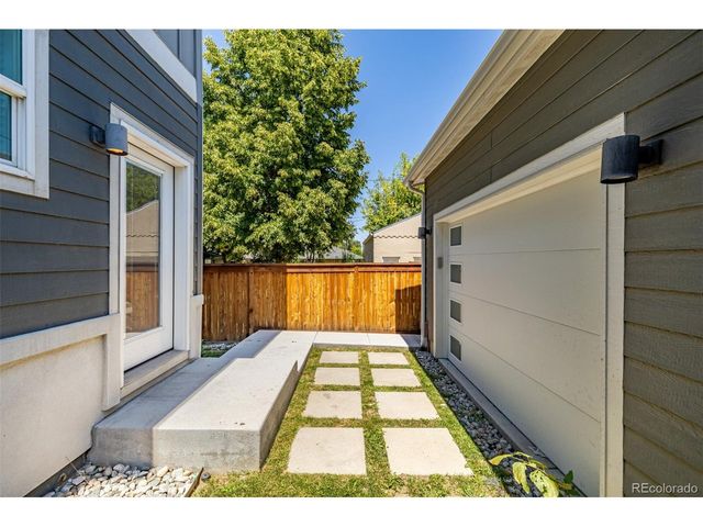 2858 S Delaware St, Englewood, CO 80110