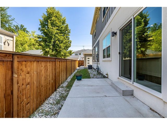 2858 S Delaware St, Englewood, CO 80110
