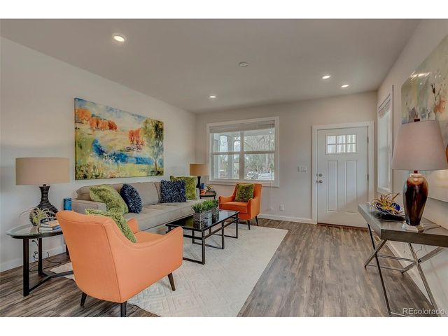 2858 S Delaware St, Englewood, CO 80110