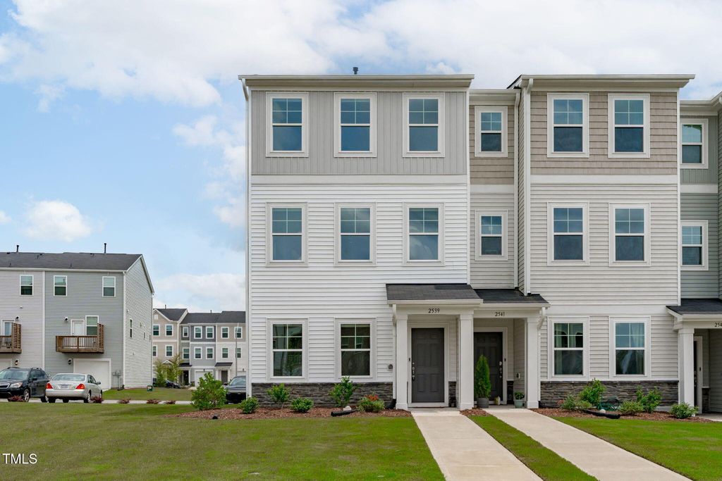 2539 Kasota Lane, Raleigh, NC 27610