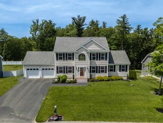 158 Standish Lane, Hudson, NH 03051