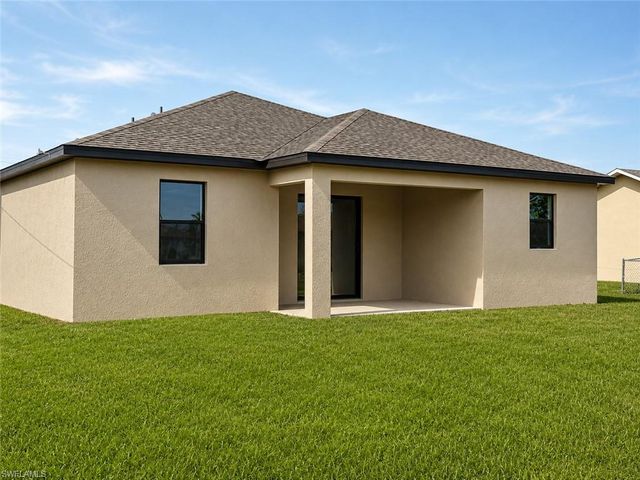 705 SW 23rd TER, Cape Coral, FL 33991