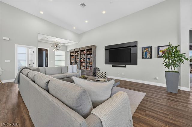 306 East Country Club Drive, Henderson, NV 89015