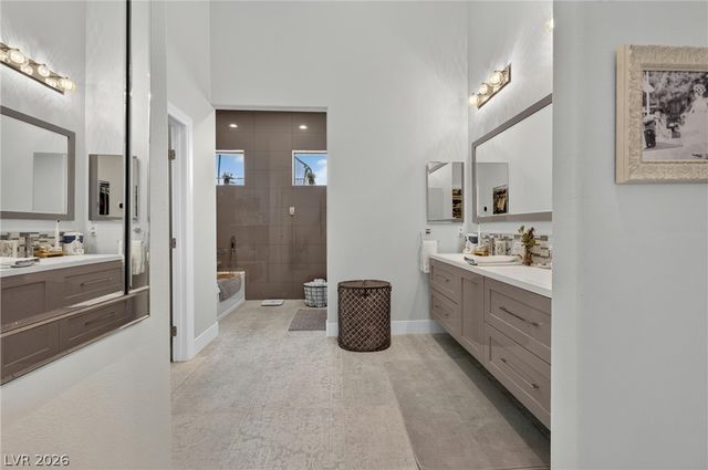 306 East Country Club Drive, Henderson, NV 89015