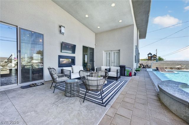 306 East Country Club Drive, Henderson, NV 89015