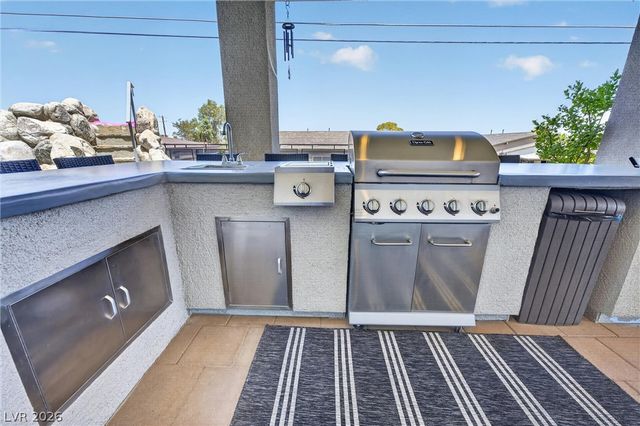 306 East Country Club Drive, Henderson, NV 89015