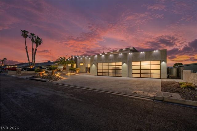 306 East Country Club Drive, Henderson, NV 89015
