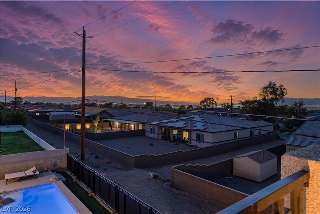 306 East Country Club Drive, Henderson, NV 89015