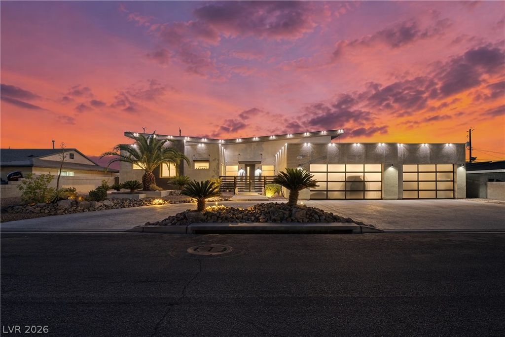 306 East Country Club Drive, Henderson, NV 89015