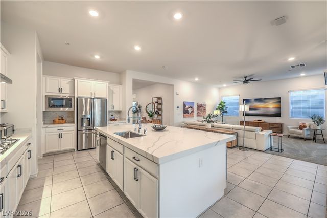 118 Reflection Cove Drive, Henderson, NV 89011