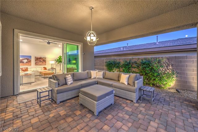 118 Reflection Cove Drive, Henderson, NV 89011