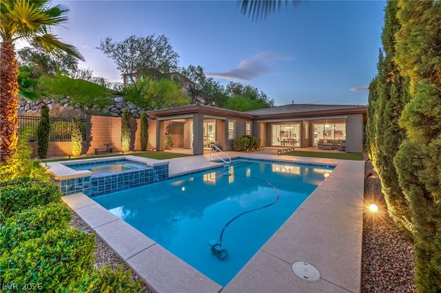 118 Reflection Cove Drive, Henderson, NV 89011