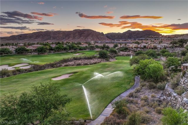 118 Reflection Cove Drive, Henderson, NV 89011