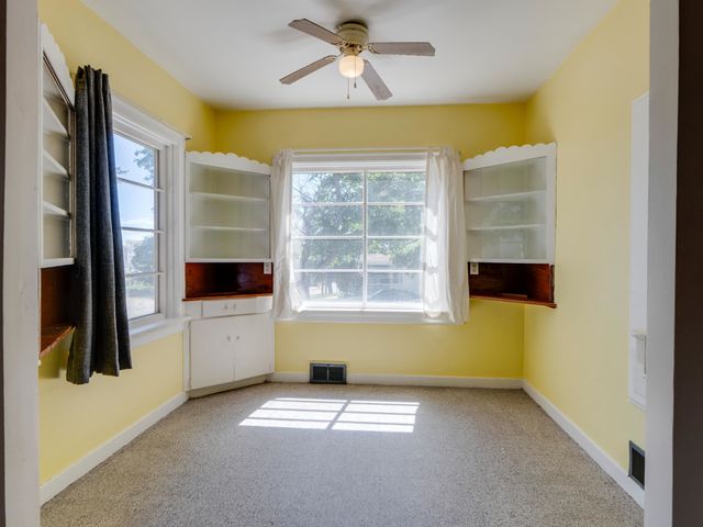 324 4th St, Cheney, WA 99004