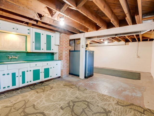 324 4th St, Cheney, WA 99004