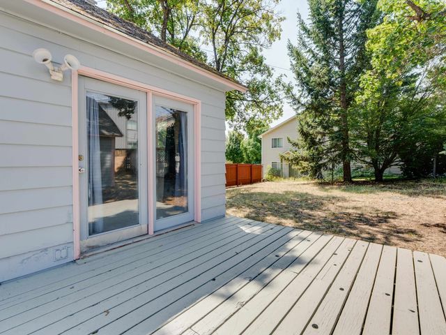 324 4th St, Cheney, WA 99004