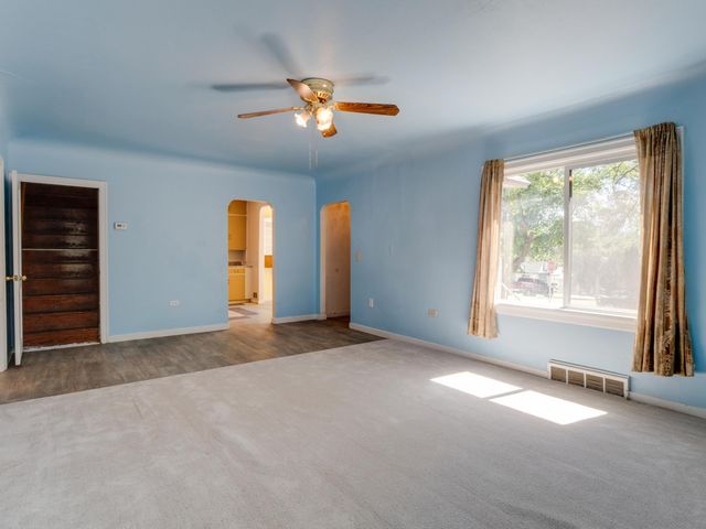 324 4th St, Cheney, WA 99004