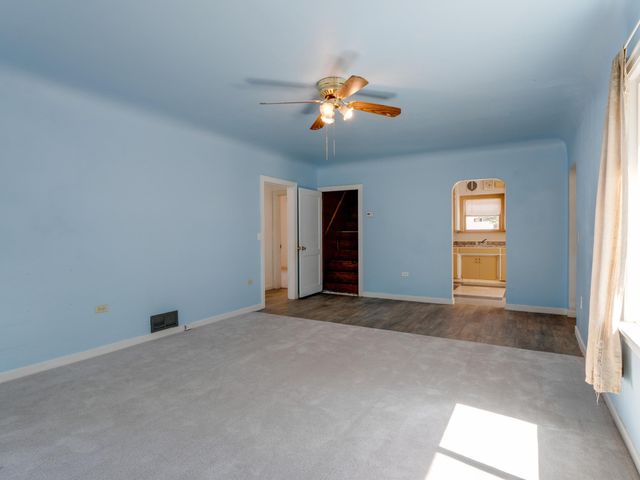 324 4th St, Cheney, WA 99004