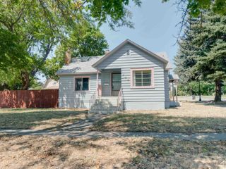 324 4th St, Cheney, WA 99004