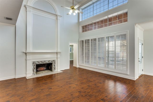 6740 E Park Drive, Fort Worth, TX 76132