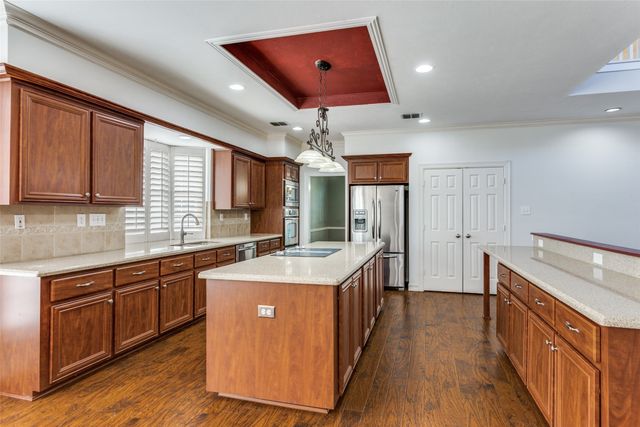 6740 E Park Drive, Fort Worth, TX 76132