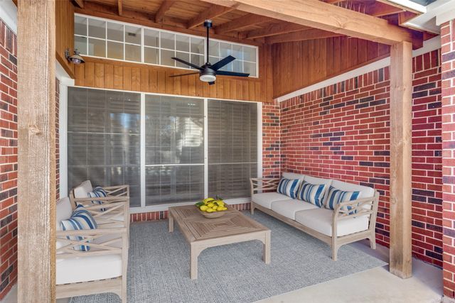 6740 E Park Drive, Fort Worth, TX 76132