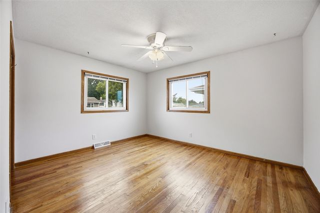 1870 26th Street, Marion, IA 52302