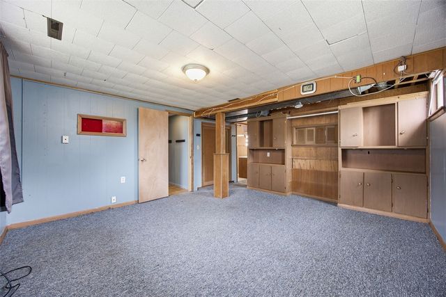 1870 26th Street, Marion, IA 52302