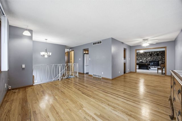 1870 26th Street, Marion, IA 52302