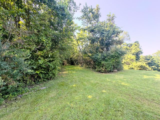 12141 Burton Hill Road, Glouster, OH 45732