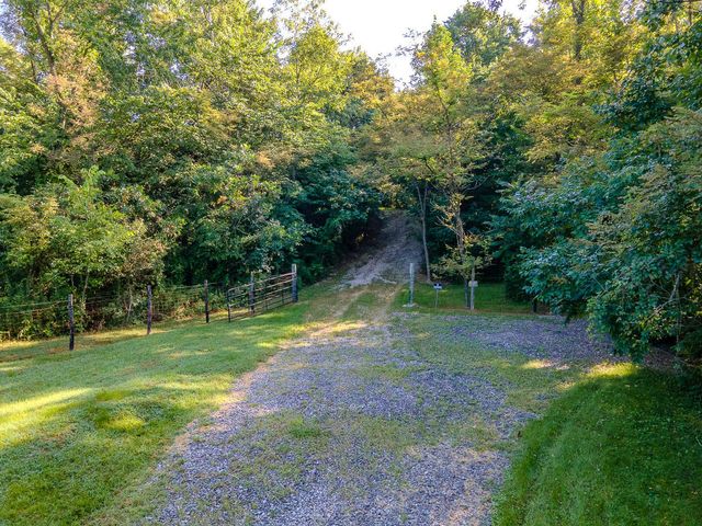 12141 Burton Hill Road, Glouster, OH 45732